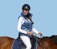 riding-vest-3723433_1280